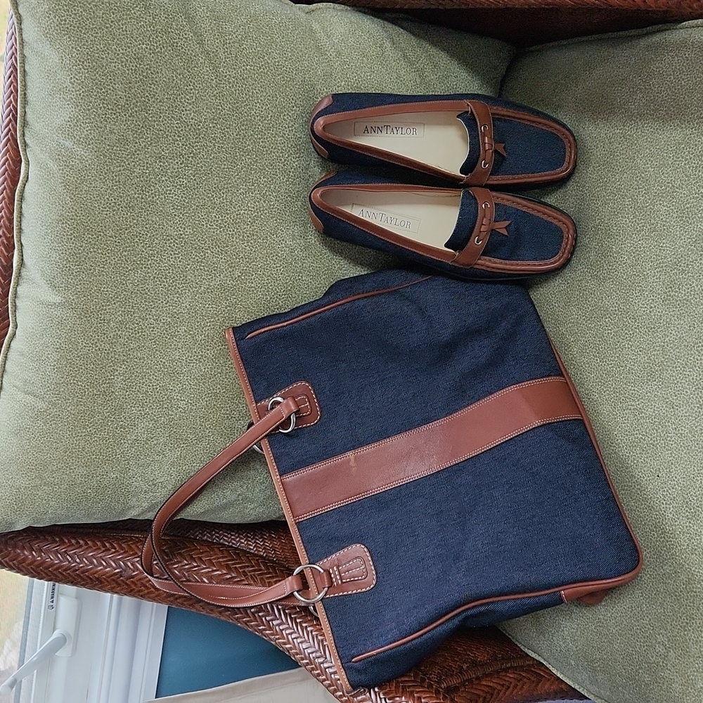 Anne Taylor loafers with matching tote